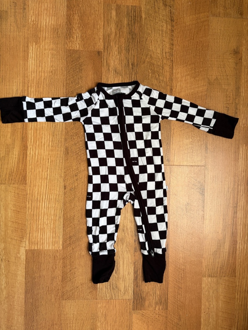 Little Sleepies Black & White Cool Checks Zippy 0-3M - Picture 3 of 7
